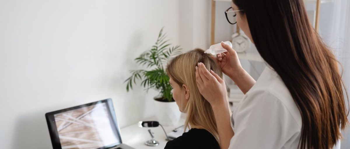 Ce produse pentru căderea părului ar fi potrivite dacă am și mătreață sau dermatită seboreică în același timp?